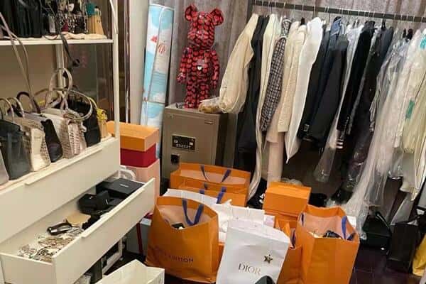 荔波县回收一线品牌衣服